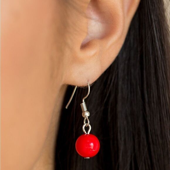 Set! Silver tone chain with red and silver beads. - Picture 3 of 3